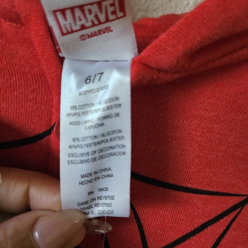 NWT Marvel Boy's Cool Spirerman Hoodie Size 6/7.